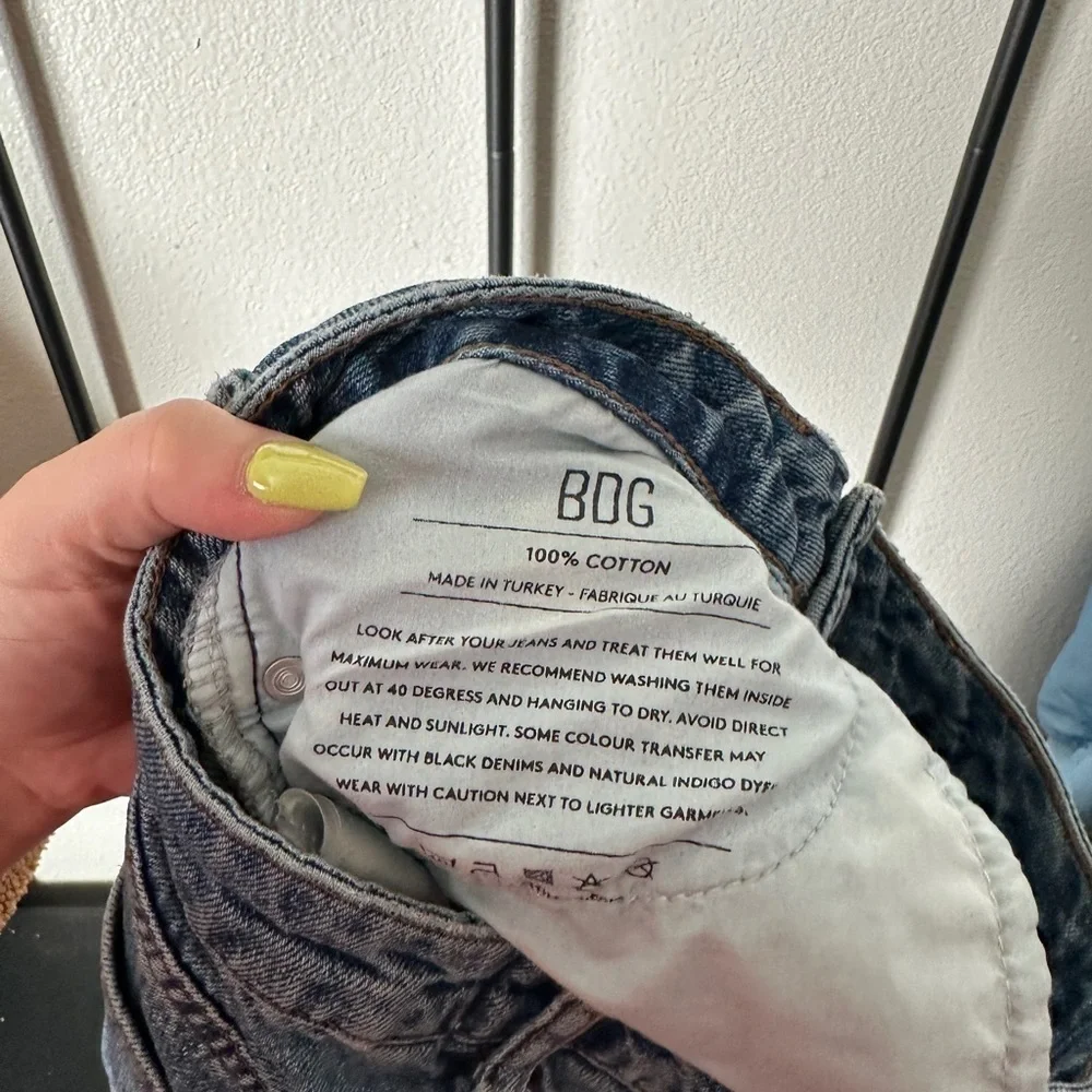 Urban Outfitters medium wash high rise retro vintage mom denim jeans y2k - Picture 6 of 6